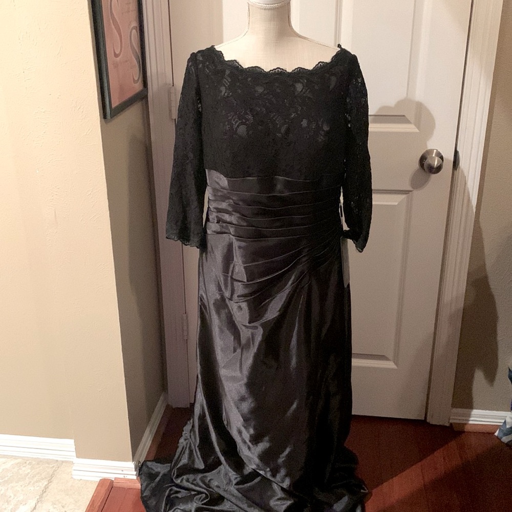 Izidress for Mother of the Bride or Groom